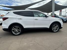 2016 MY17 Hyundai Santa Fe DM3 Series II Highlander SUV image 2