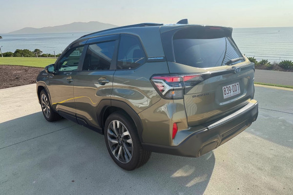 2025 MY26 Subaru Forester S6 Hybrid Touring SUV Image 5