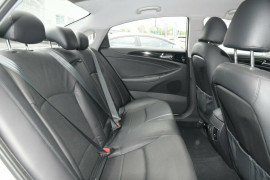 2010 Hyundai i45 YF Elite Sedan