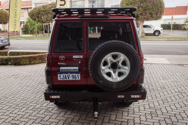 2022 Toyota LandCruiser VDJ76R GXL SUV Image 18