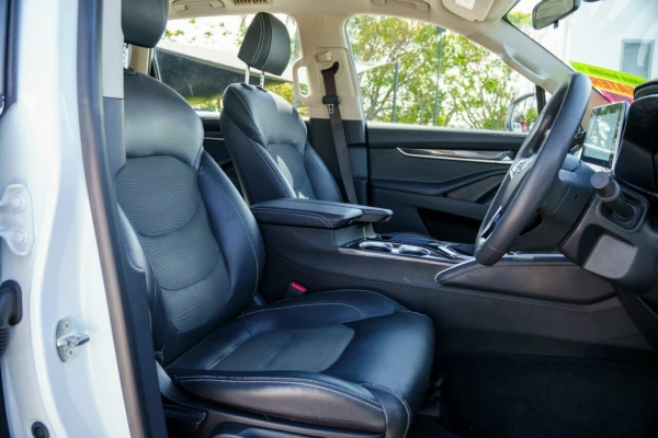 2021 LDV D90 SV9A Executive SUV Image 18