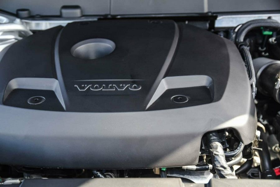 2019 MY20 Volvo XC60 UZ T5 Momentum Suv Image 11