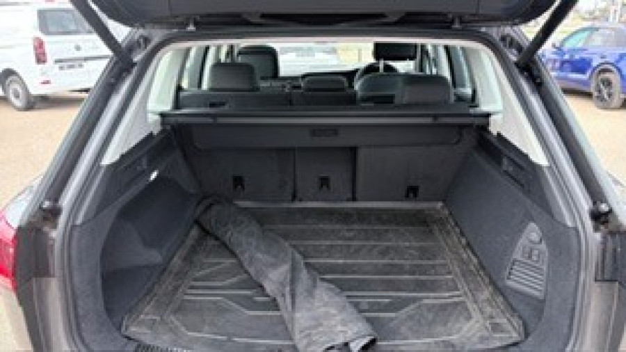 2024 Volkswagen Touareg RC 210TDI Elegance SUV Image 20