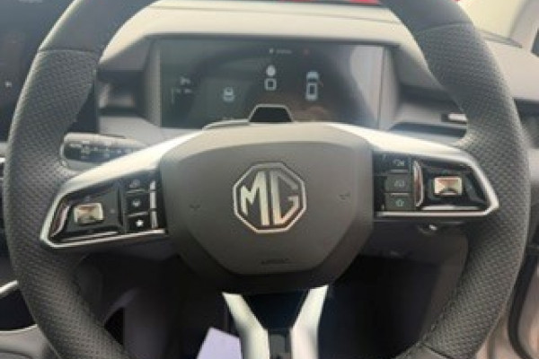 2025 MG MGS5 EV ZS3EM Essence 62 SUV Image 8