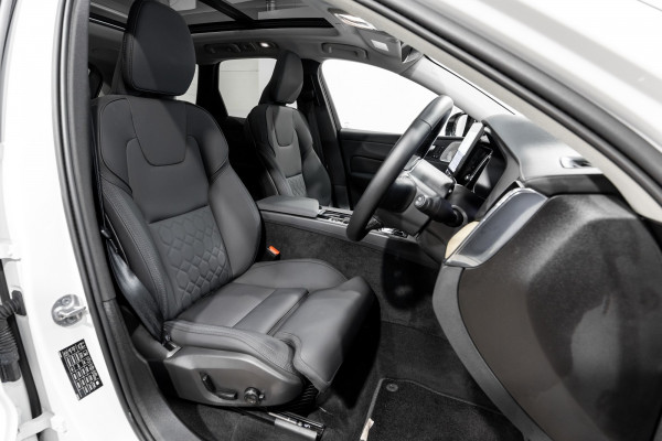 2026 Volvo XC60 UZ B5 Ultra Dark 2L Petrol Hybrid AWD SUV Image 19