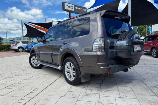 2013 MY14 Mitsubishi Pajero NW VR-X SUV Image 5