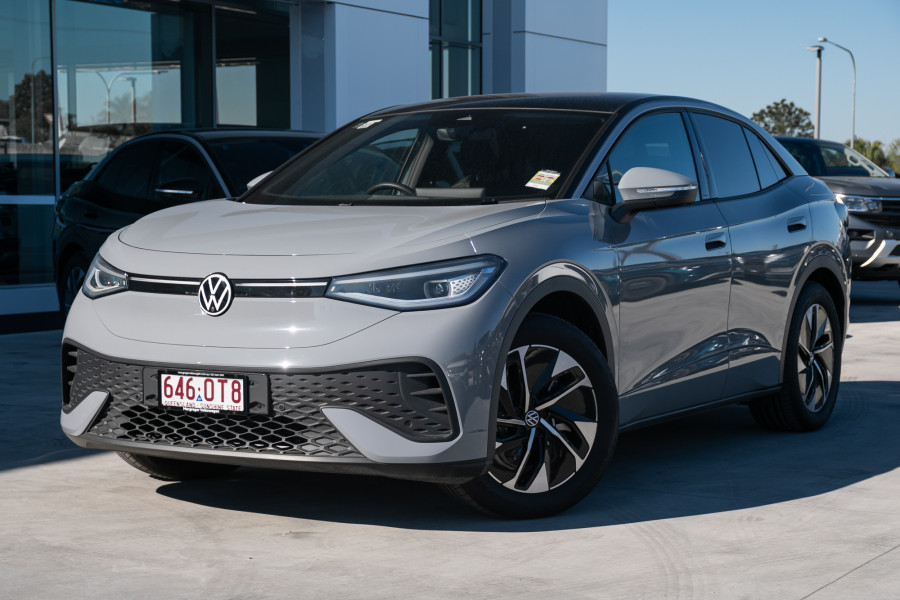 2025 Volkswagen ID. 5 E2 Pro SUV Image 1