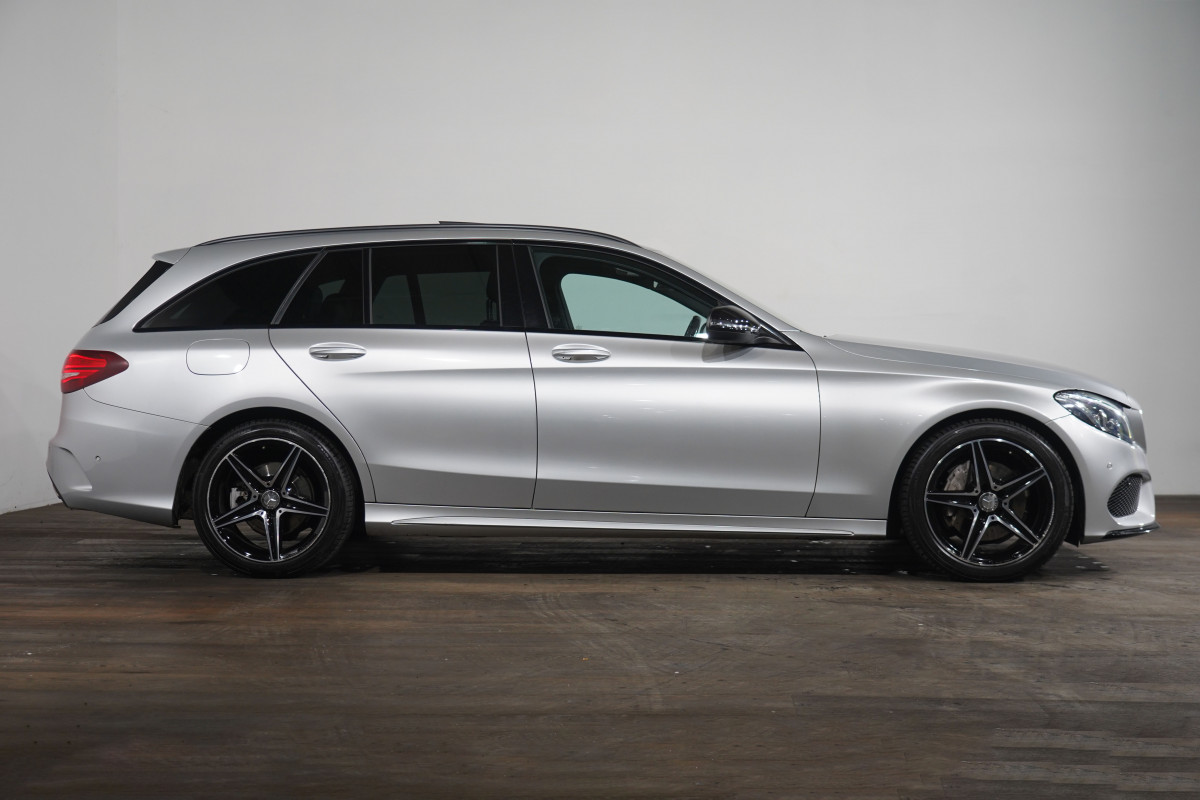 2016 Mercedes-Benz C200 SUV Image 4