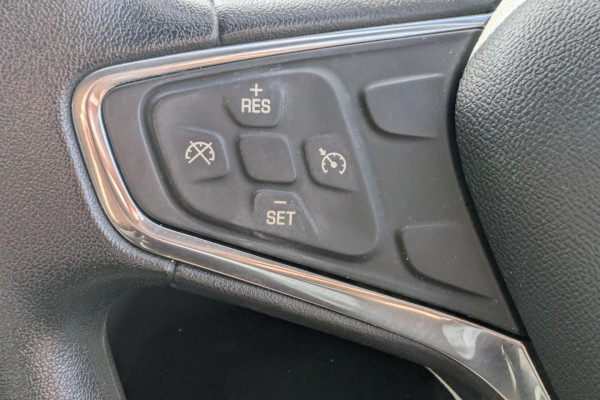 2018 Holden Equinox EQ LS SUV Image 14