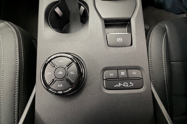 2026 MY26.5 Ford Everest UB Sport SUV Image 30
