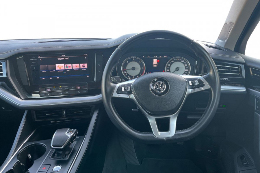 2019 Volkswagen Touareg CR 190TDI Launch Edition SUV Image 15