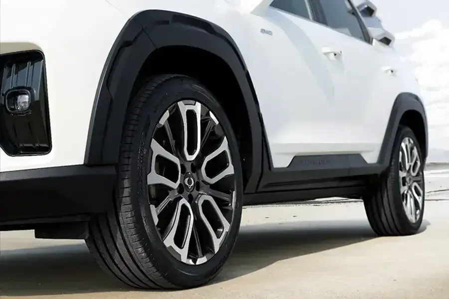 Torres Wheel Arch Garnish Set