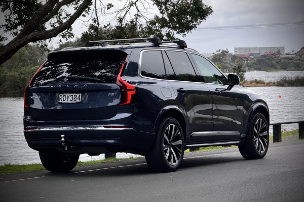 2025 Volvo XC90 L Series Ultra B5 Bright SUV Image 6