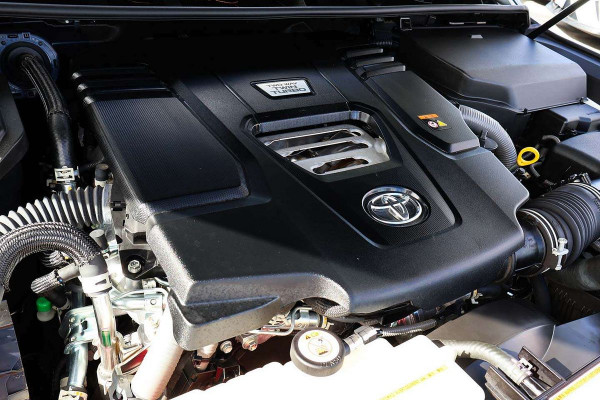 2023 Toyota LandCruiser FJA300R GX SUV Image 8