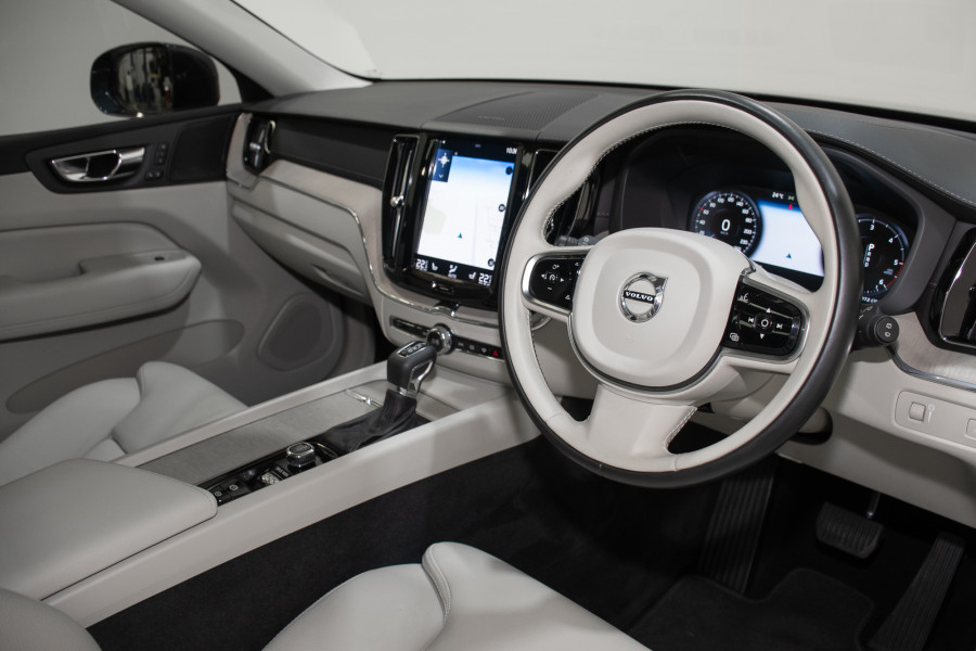 2020 Volvo XC60 UZ D4 Inscription SUV Image 15