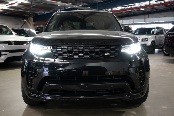 2026 Land Rover Discovery Series 5 D350 Dynamic SE SUV image 4