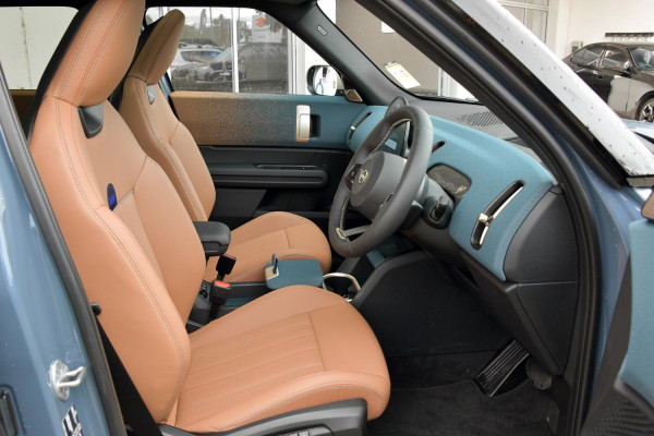 2026 MINI Countryman U25 S Favoured SUV image 6