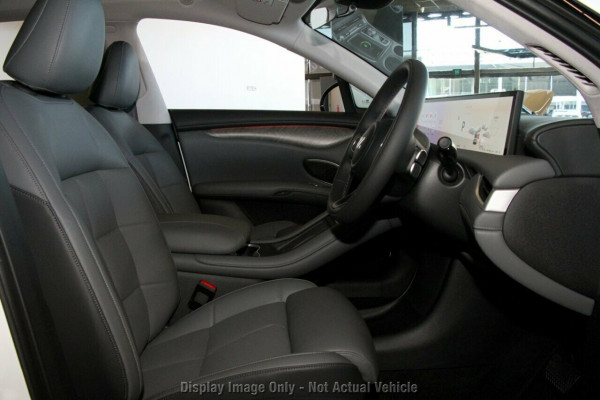 2026 MY25 MG IM6 S12L Platinum SUV Image 6