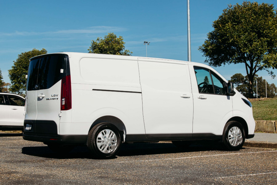 2024 LDV Deliver 7   Van Image 14