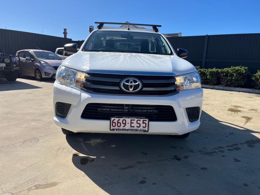 2017 Toyota HiLux GUN123R SR Cab Chassis Image 3