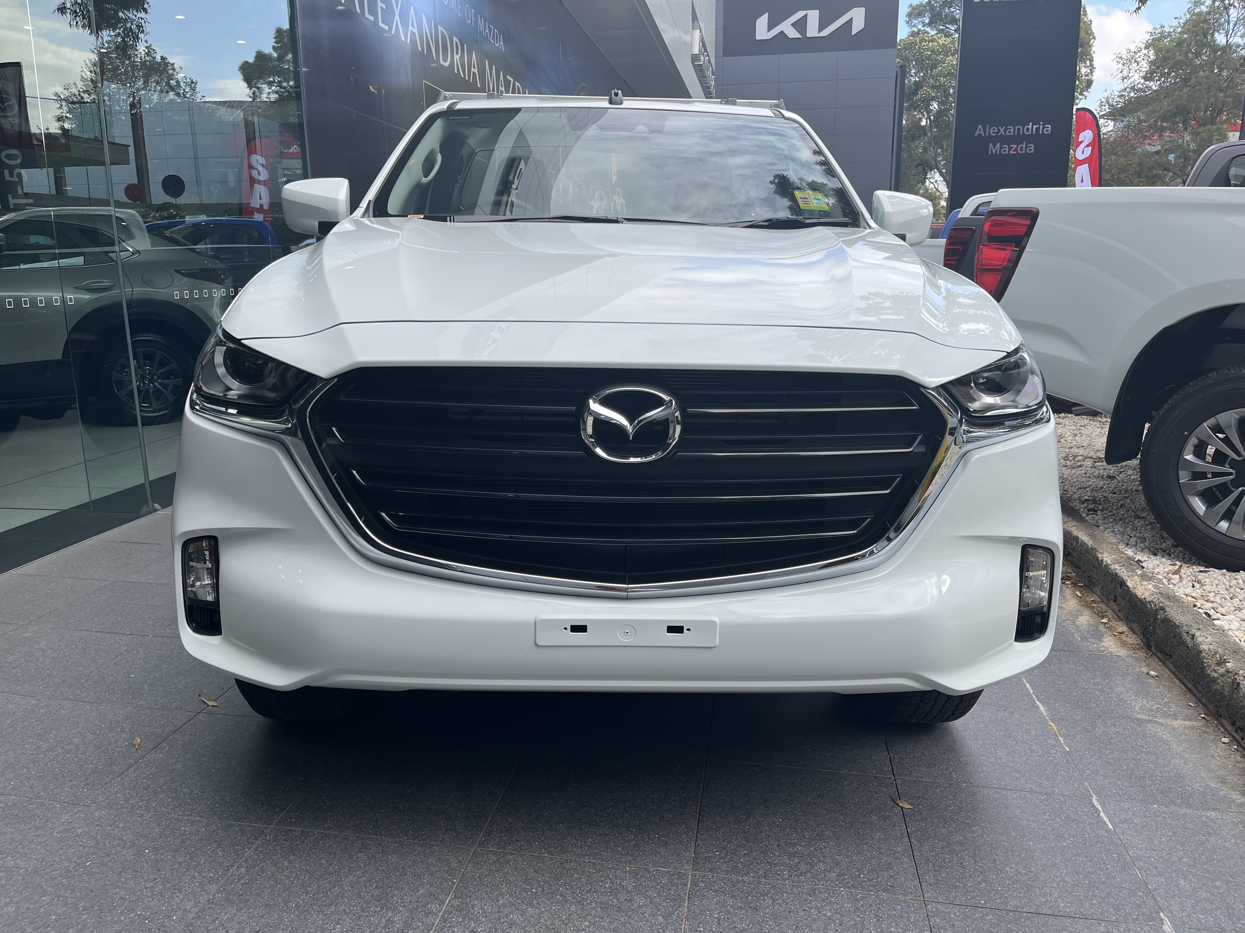 2024 Mazda BT-50 TF XS Cab Chassis Image 3