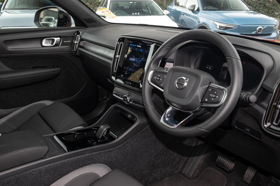 2023 Volvo C40 XK Recharge Twin Pure Electric SUV Image 7