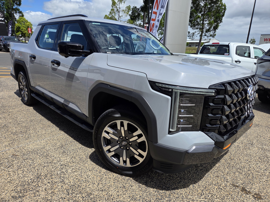 2025 LDV Terron 9 EKK1C Evolve Ute Image 1