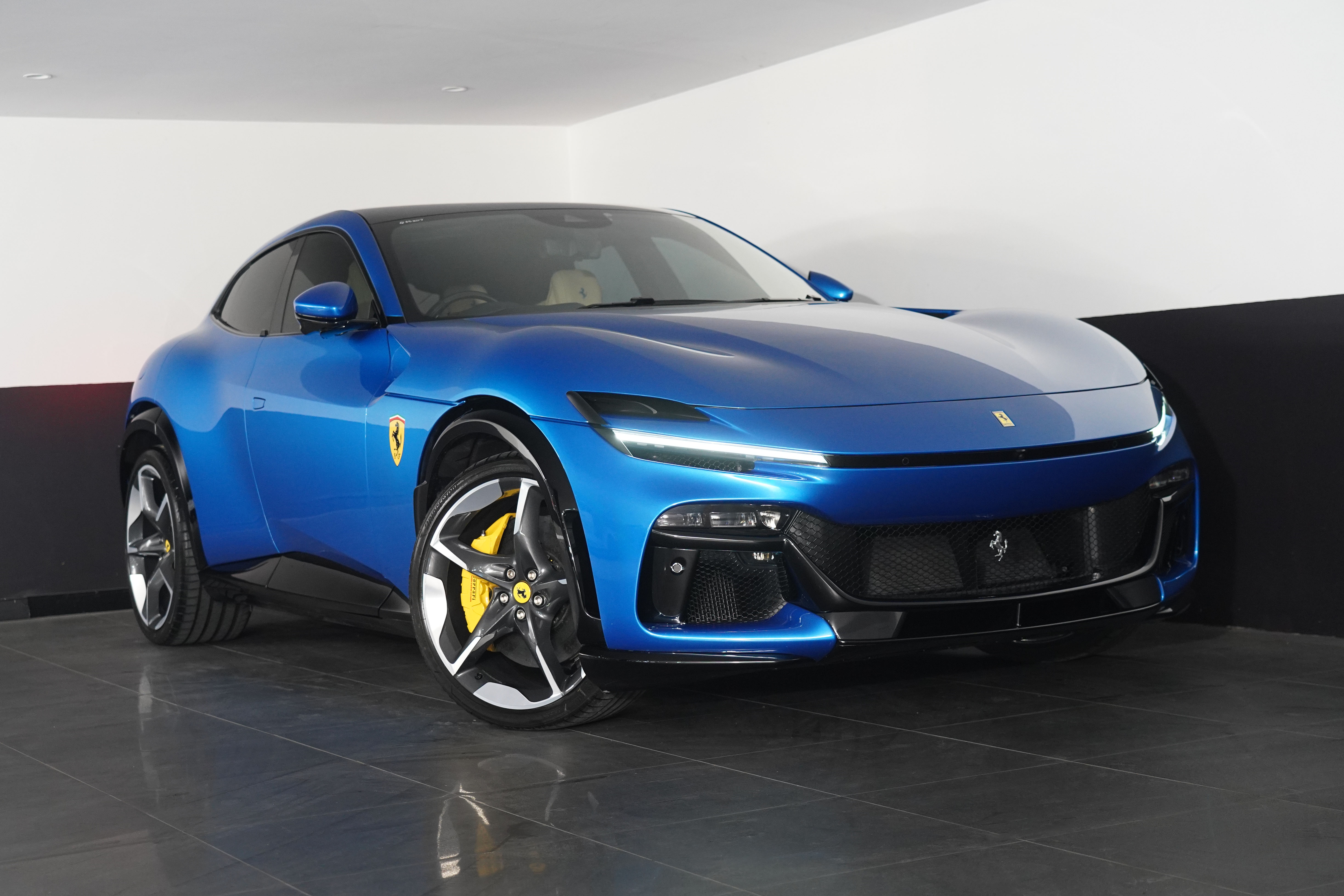 2024 Ferrari Purosangue SUV Image 18