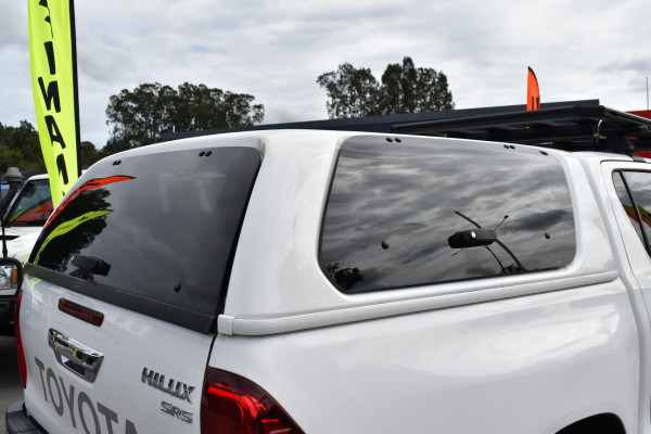 2018 Toyota HiLux  SR5 Double Cab Pick Up Image 18