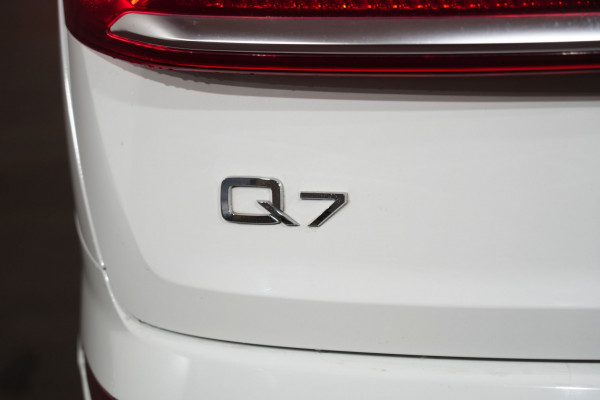 2020 Audi Q7 45 TDI SUV Image 9