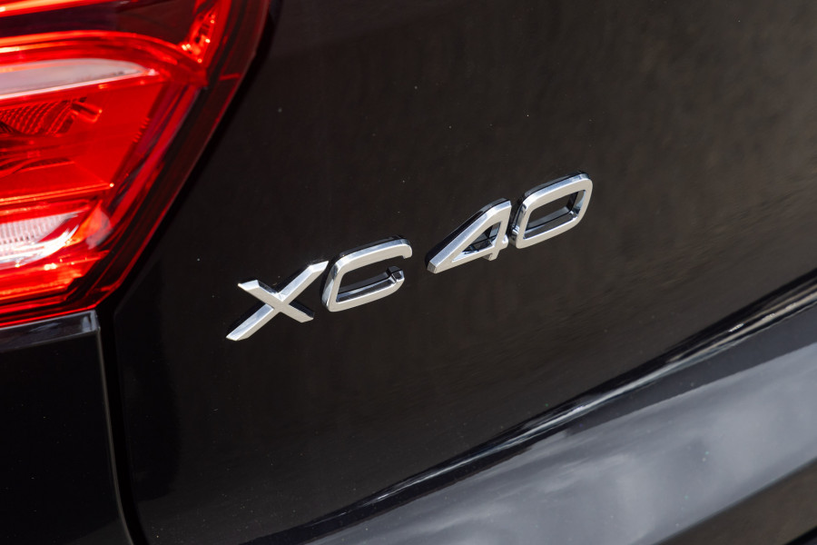 2026 Volvo XC40 XZ Plus B4 SUV