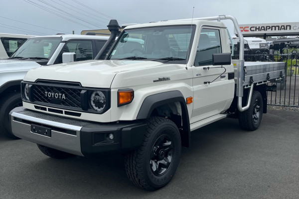 2025 MYon Toyota LandCruiser GDJL79R (Cab Chassis) GXL Single-Cab Cab-Chassis Image 2