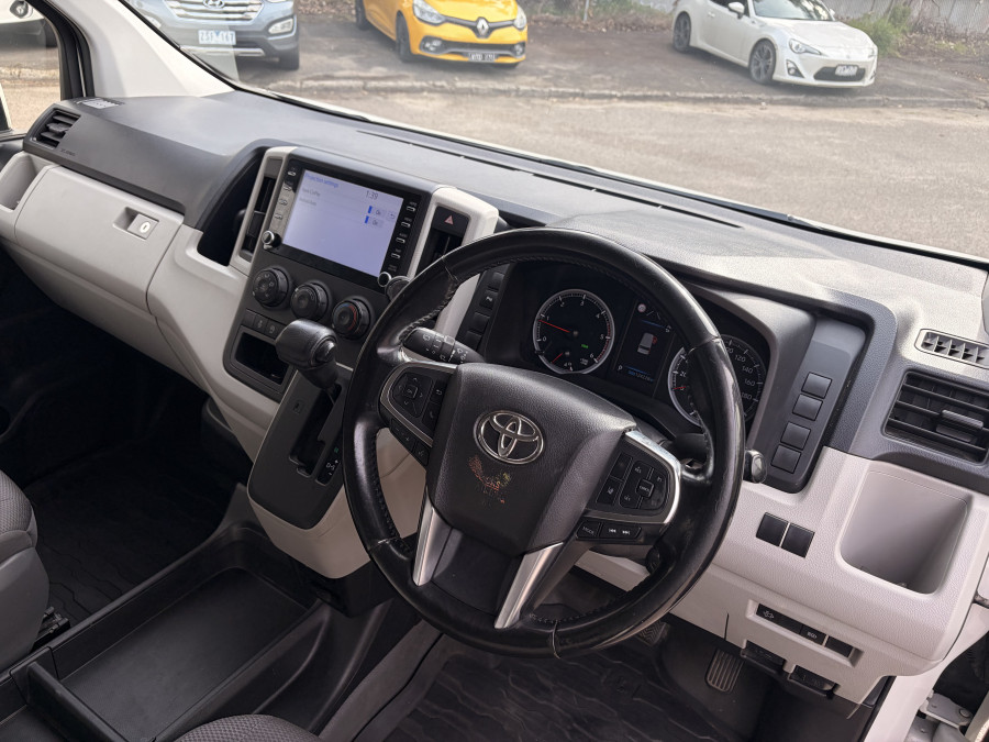 2021 Toyota HiAce GDH300R  Crew Van Image 12