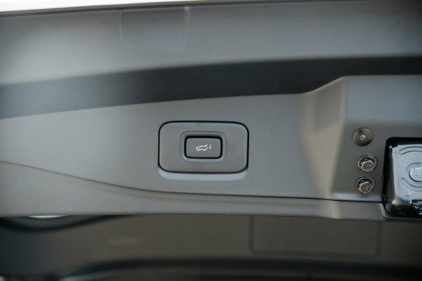 2026 MY25.5 Isuzu MU-X RJ LS-U SUV Image 9