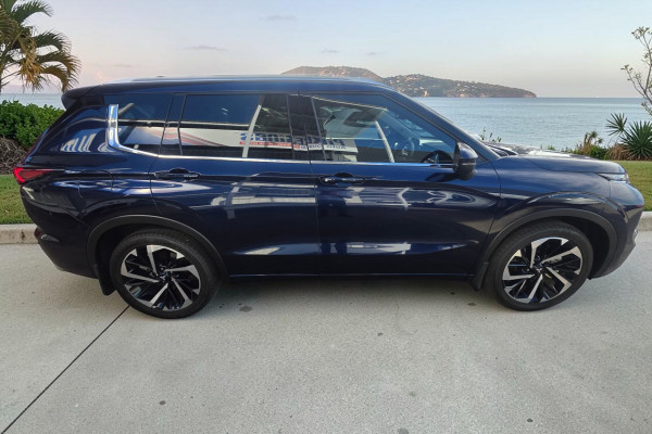2024 Mitsubishi Outlander ZM Exceed SUV Image 8
