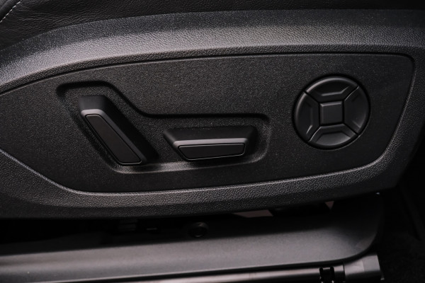 2024 MY25 Audi Q4 e-tron F4 45 SUV image 16