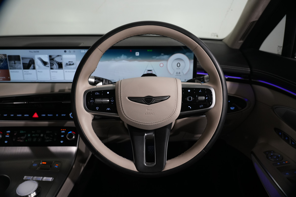 2024 Genesis GV70 2.5T SIGNATURE SUV