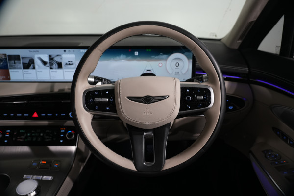 2024 Genesis GV70 2.5T SIGNATURE SUV Image 14