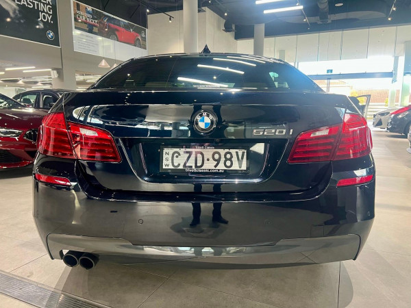 2015 BMW 5 Series F10 LCI 520i M Sport Sedan image 5