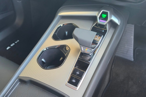 2025 MG MG7  Essence Sedan Image 3
