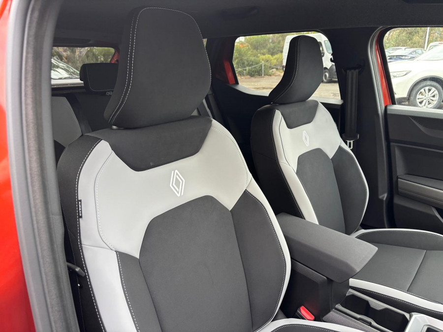 2025 Renault Duster X1311 Techno  SUV Image 16
