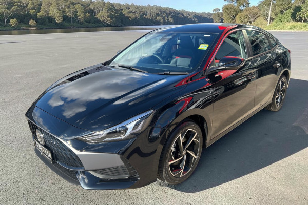 2025 MG MG5 MG5DCTESSE25 Essence Sedan Image 4