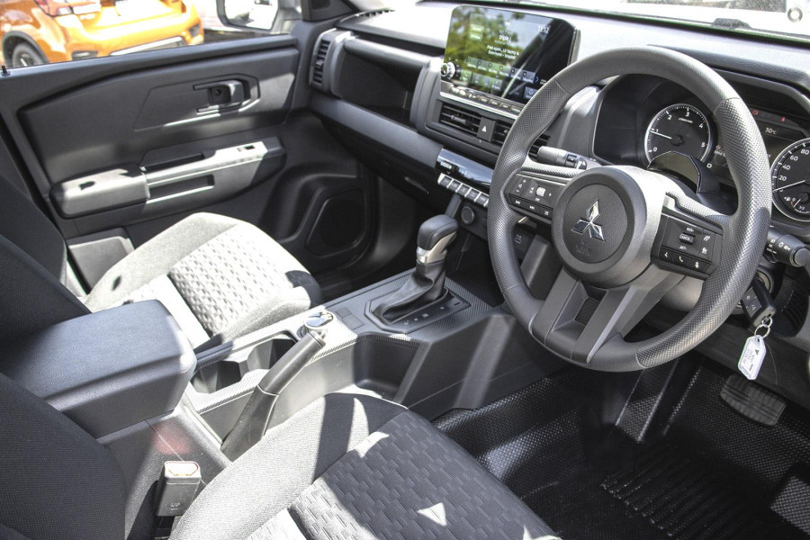 2024 Mitsubishi Triton MV GLX Ute Image 6