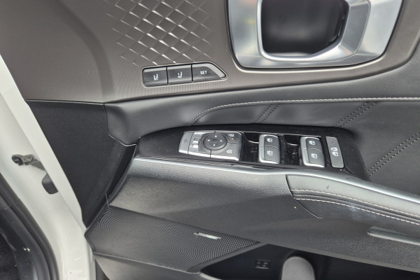2024 MY25 Kia Sorento MQ4 PE HEV GT-Line SUV Image 20