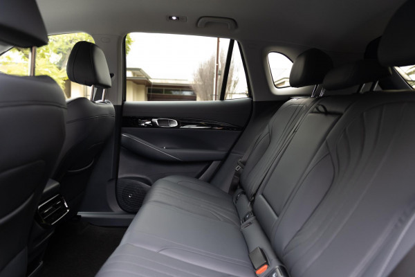 2026 MY27 Geely EX5 E245 Complete Extended Range SUV Image 5