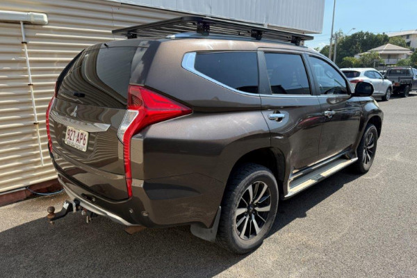 2016 Mitsubishi Pajero Sport QE Exceed SUV Image 2