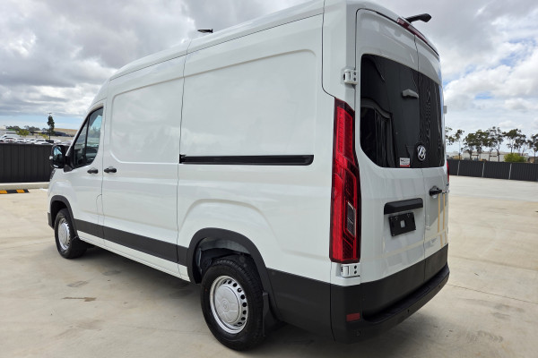 2026 MY24 LDV Deliver 9 Mid Roof MWB Van Image 5
