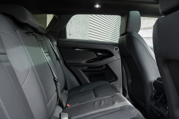 2026 Land Rover Range Rover Evoque L551 P250 Dynamic SE SUV image 9