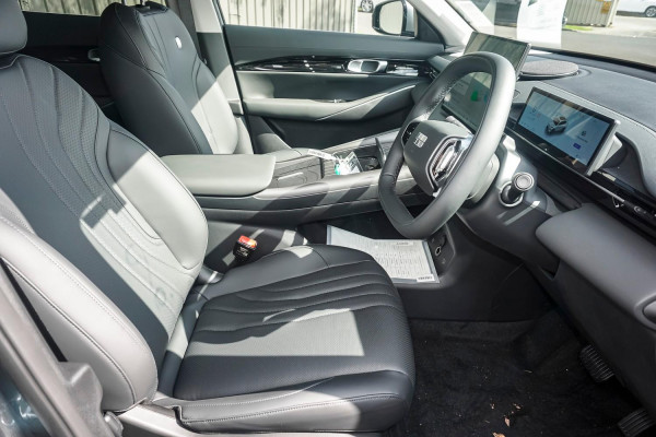 2026 MY27 Geely Starray EM-i P145 Complete SUV Image 7