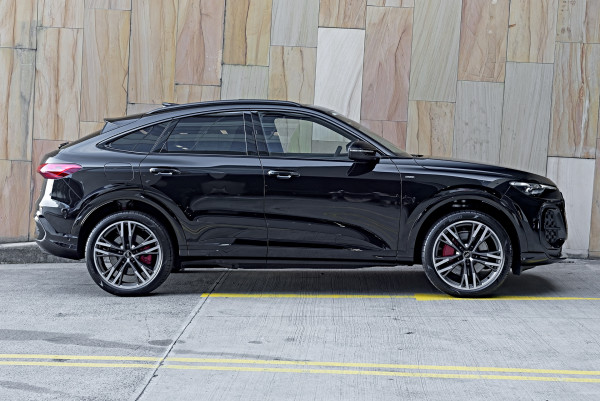 2025 MY26 Audi Q5 e-hybrid 270kW SUV image 3